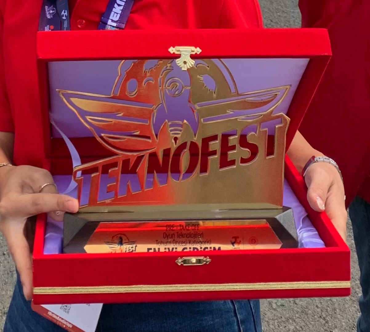 Teknofest İzmir En İyi Girişim Ödülü